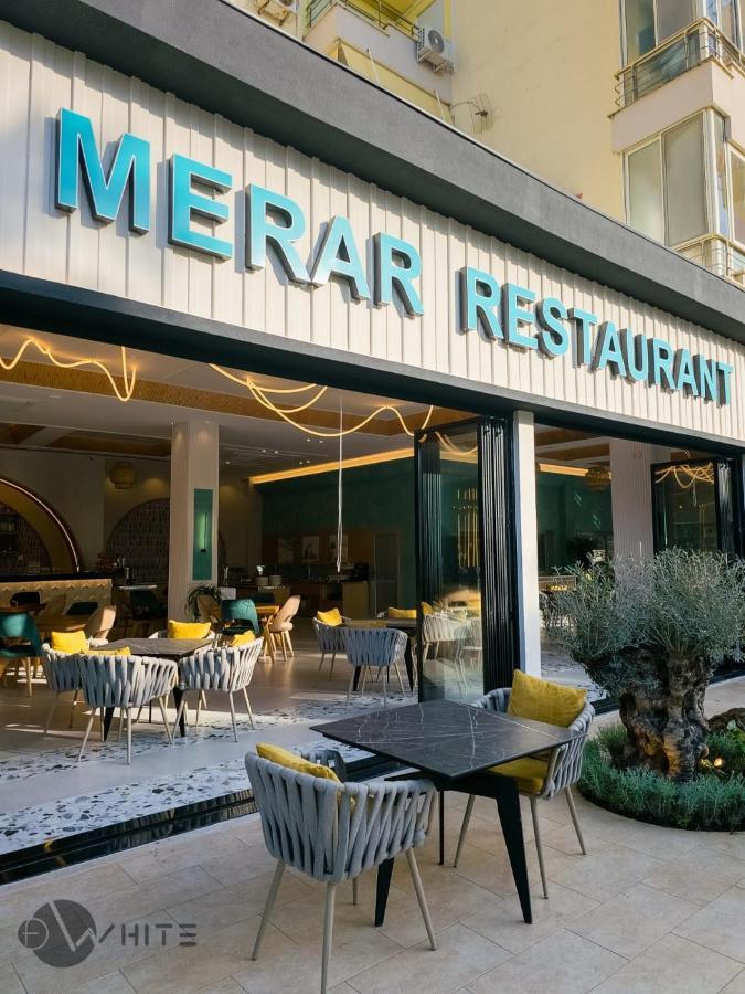 Merar Hotel Golem  Exterior photo